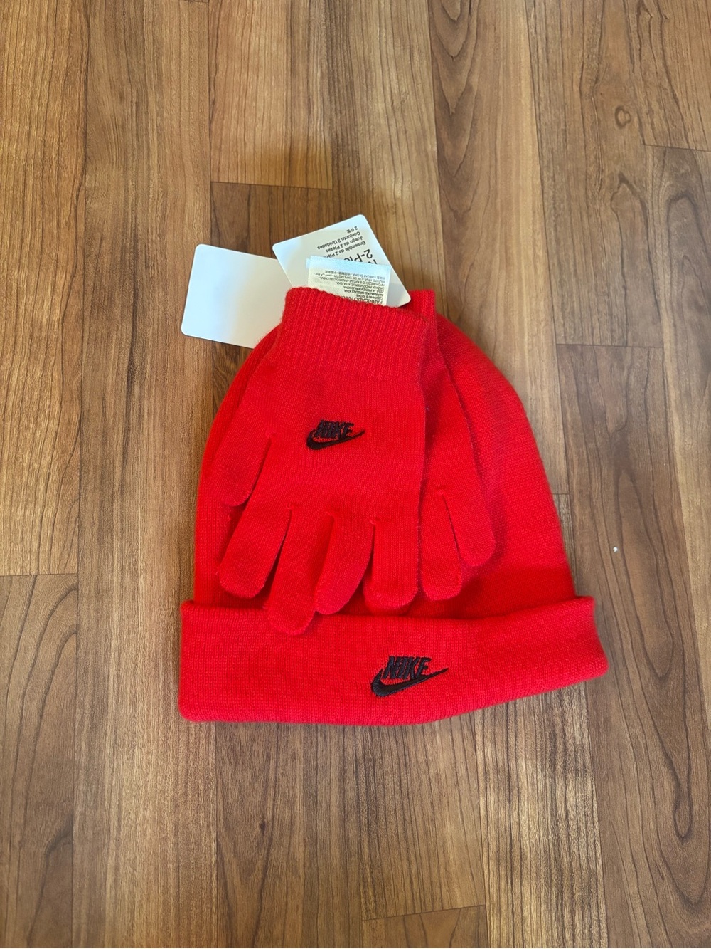Boys Nike 2 Piece Hat & Glove Set